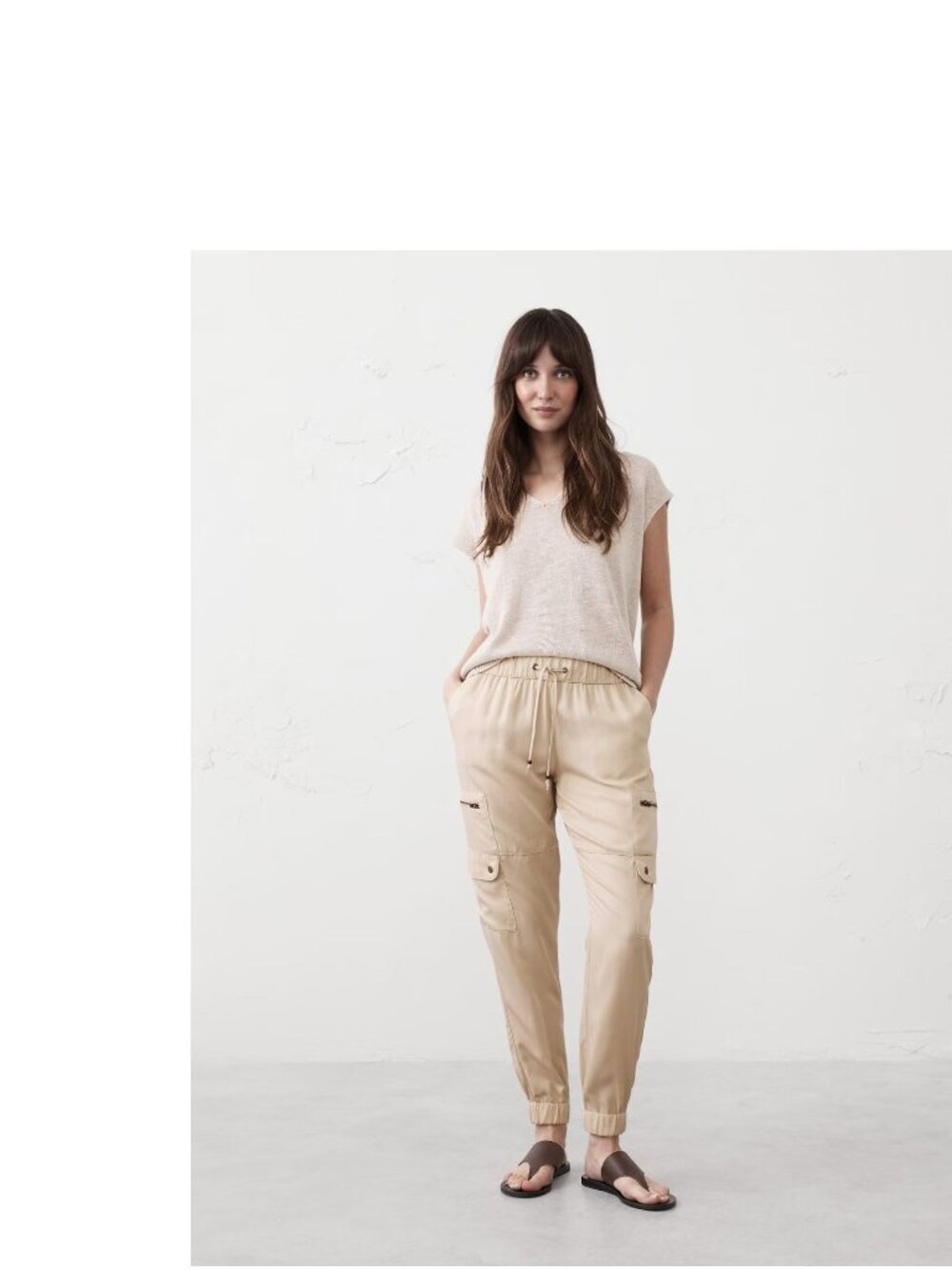 Banana Republic Oyster Pearl TENCEL Cargo Jogger Tan  Women Size XS